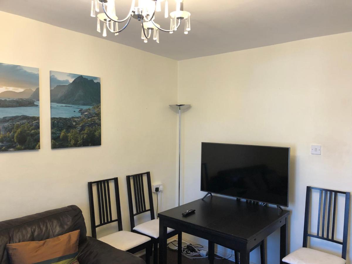 לונדון Lovely One Bed Apartment To Rent מראה חיצוני תמונה